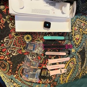 Woman’s APPLE WATCH series 6, rose gold aluminum, 40mm, pink sand band.